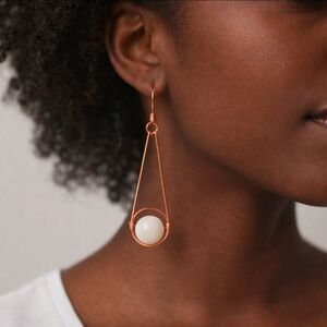 Mother of Pearl Teardrop Wire Earrings